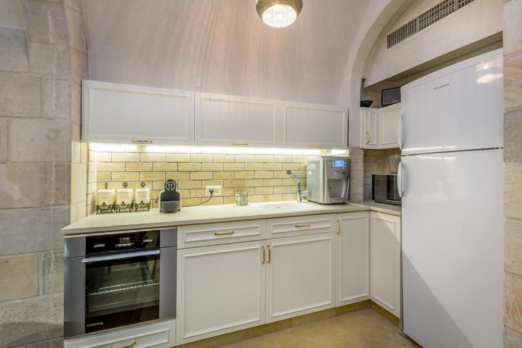 Western Wall Luxury House - Avraham Иерусалим Экстерьер фото