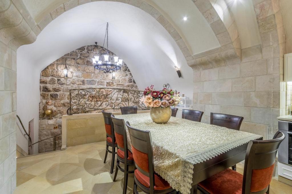 Western Wall Luxury House - Avraham Иерусалим Экстерьер фото